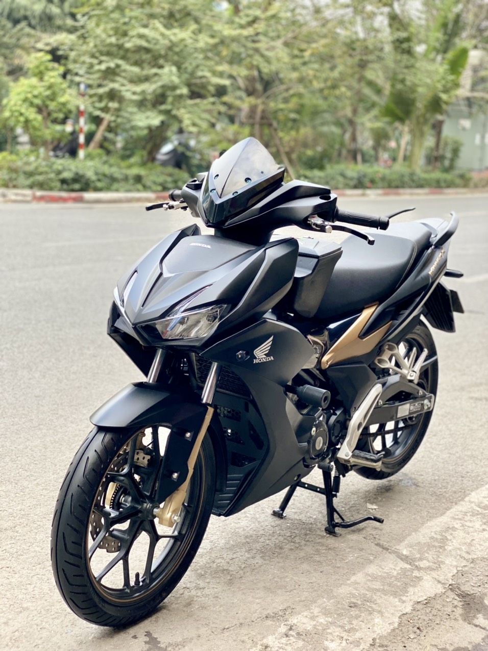 Honda Winner X ABS Thể Thao HRC Đỏ đen mâm đen